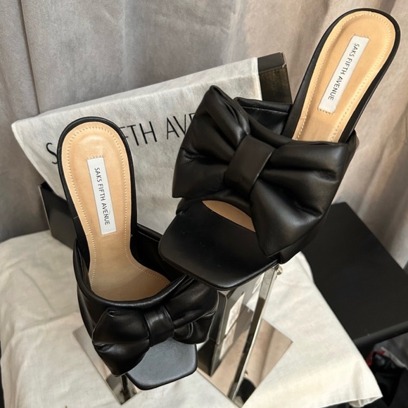 Saks Fifth Avenue Shoes - LSaks 5th Avenue High Heel Sandals. 7M. Black Leather.